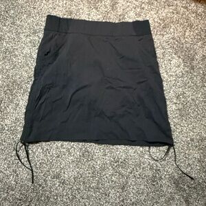 Columbia Black Omni-shield Advanced Repellant skirt with shorts